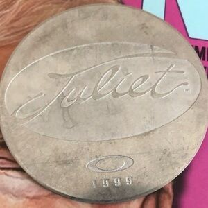Oakley Juliet Silver Coin